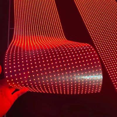 Kecerahan yang disesuaikan Layar Film Kristal LED Transparan untuk Dampak Visual Dinamis